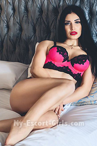 Escort Girl Solvitta